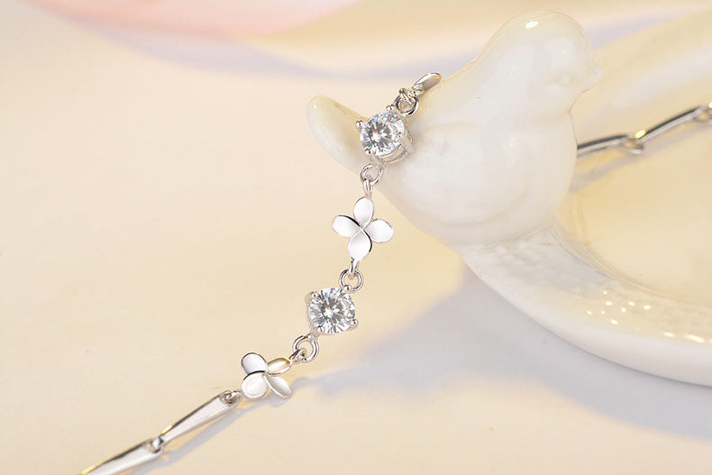 Silver Fashion Four-Leaf Clover Bracelet for Women